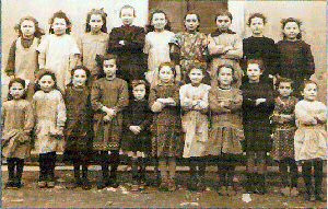 La classe de filles en 1916.