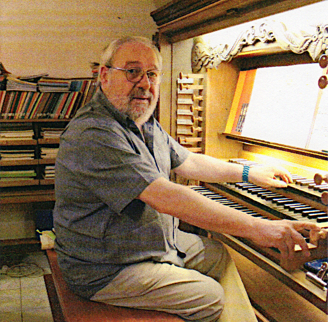 Mr Jean-Louis Salaignac,<br>organiste titulaire de l'église de Fraize