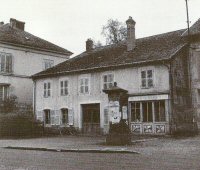 La maison natale de Raymond Voinquel, place Demenemeix à Fraize.