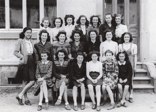 Classe Cours Complémentaire filles 3ème 1946-47