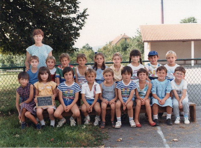 Classe Primaire CE1 1987-88