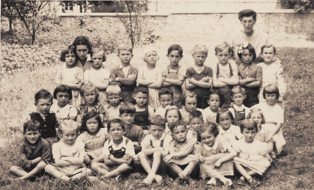 Classe Maternelle 1951-52 grands