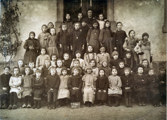 Classe Primaire filles 1922-23