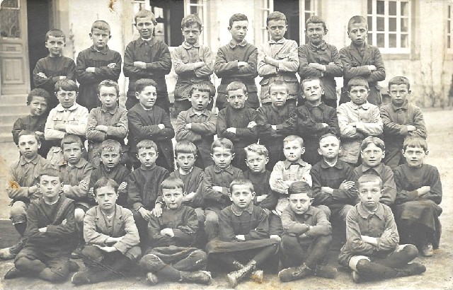 Classe Primaire garçons CE1 1924-25